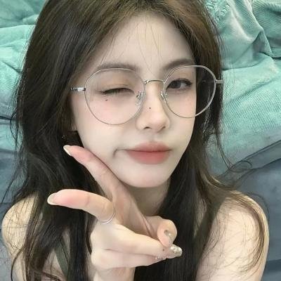 我渴望被禁止的东西海报